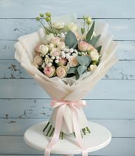 Букет цветов из:  Розы и Лизиантусы в Софьино