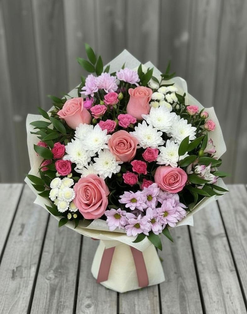 Букет цветов из: Альстромерии, Гвоздики, Розы и Хризантемы в Софьино