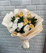 Букет цветов из:  Розы и Хризантемы в Софьино