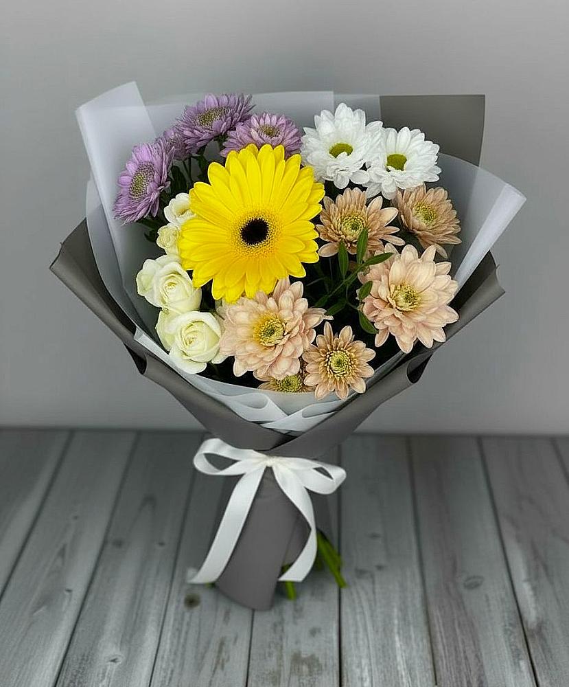 Букет цветов из: Розы, Герберы и Хризантемы в Софьино