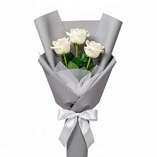 Букет 3 белые розы в Софьино