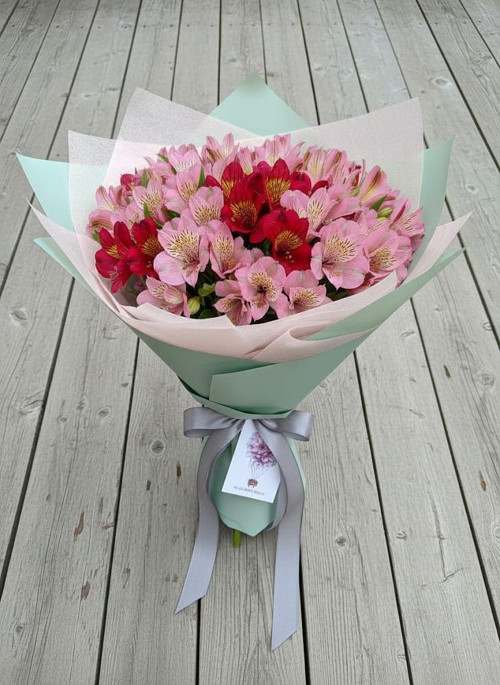 Букет цветов из: Альстромерии в Софьино