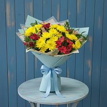Букет цветов из:  Альстромерии и Хризантемы в Софьино