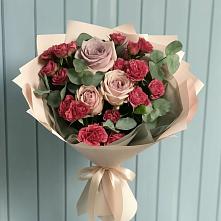 Букет цветов из:  Гвоздики и Розы в Софьино