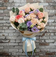 Букет цветов из:  Розы, Лизиантусы и Гвоздики в Софьино